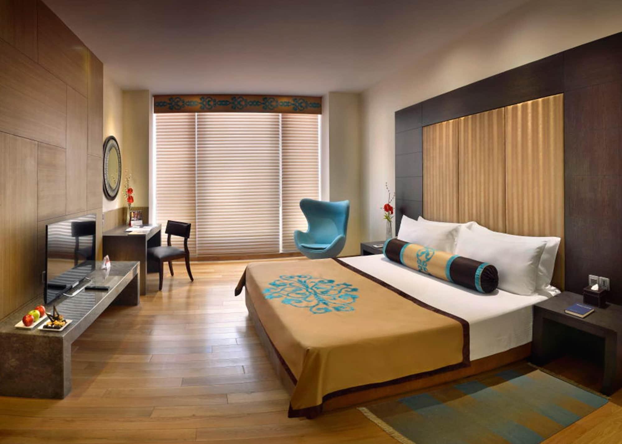 ホテル ザ ラリット グレート イースタン コルカタ エクステリア 写真 A room at the Park Hotel, New Delhi