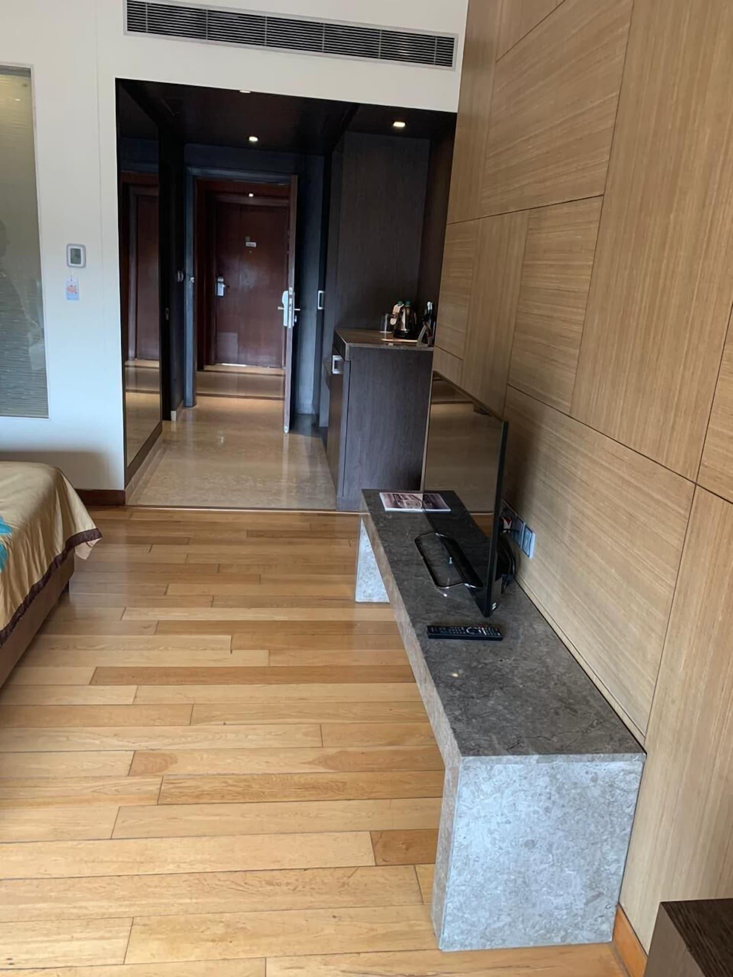 ホテル ザ ラリット グレート イースタン コルカタ エクステリア 写真 A room at the hotel