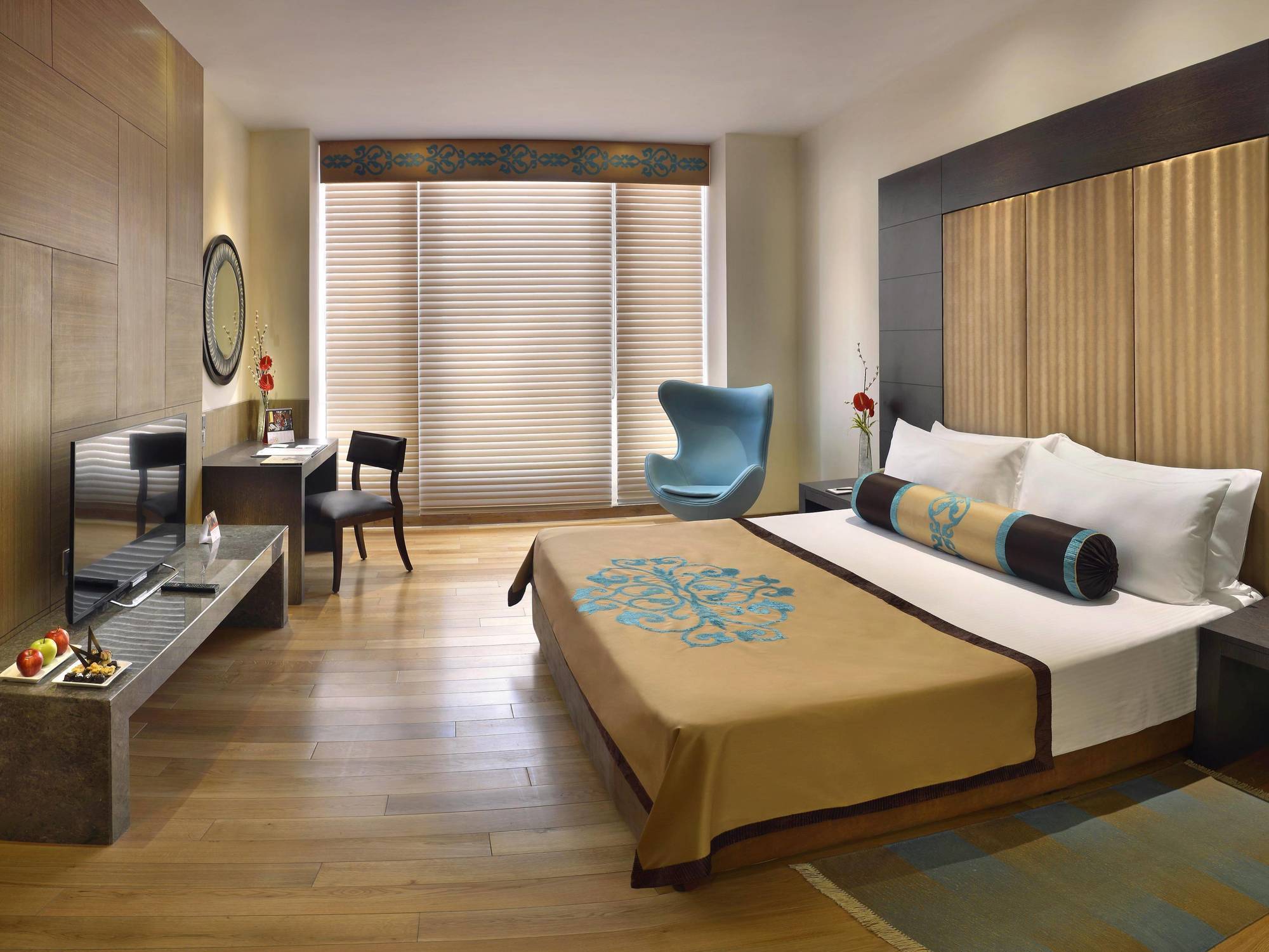 ホテル ザ ラリット グレート イースタン コルカタ エクステリア 写真 A room at the Park Hotel, New Delhi