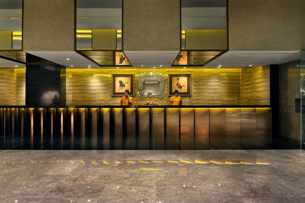 ホテル ザ ラリット グレート イースタン コルカタ インテリア 写真 The lobby of the hotel